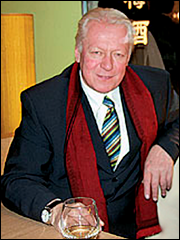 KommR.  Ferry Mossboek