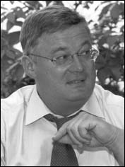 Dr. Hans Kronberger Dr. Hans Kronberger