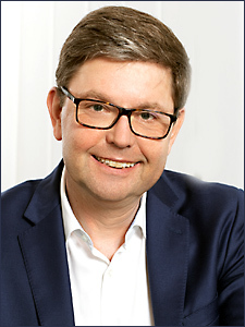 Mag. Andreas Valsky LL.M. Mag. Andreas Valsky LL.M.