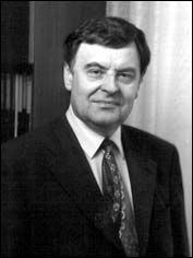 Dipl.-Kfm. Lorenz Fritz Dipl.-Kfm. Lorenz Fritz